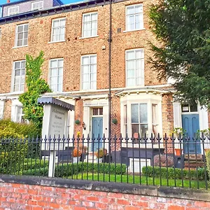 4* Maison d'hôtes Holmwood House Guest